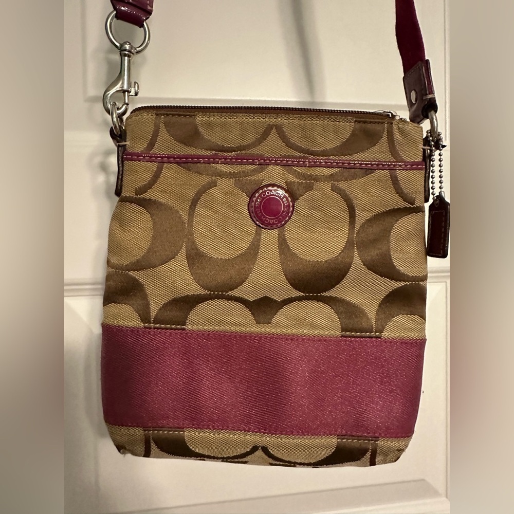 Coach Monogram Signature Shoulder Bag Tan Purple Medium Crossbody Purse Glam